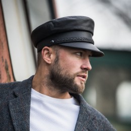 Gorra de cuero natural con visera y correa decorativa de piel trenzada hecha a mano 2