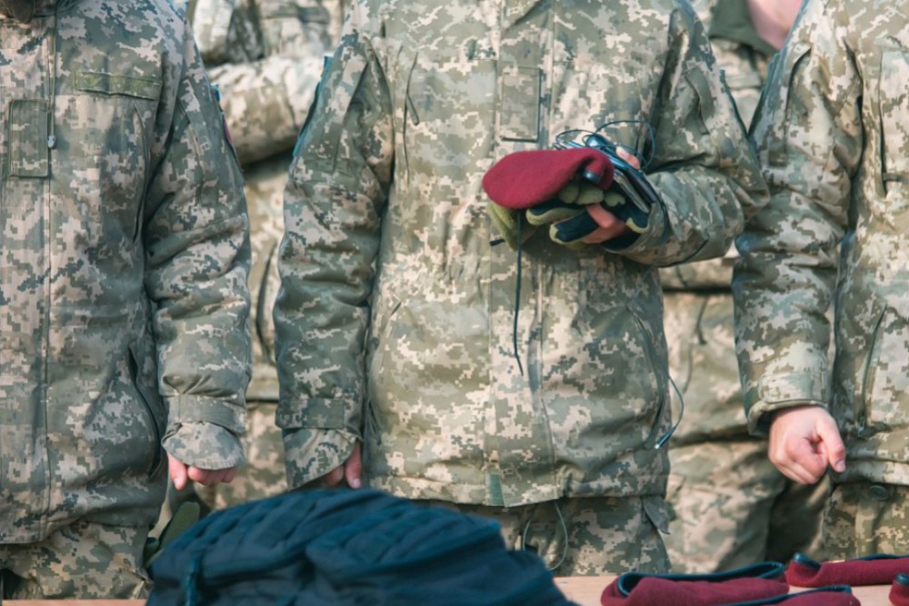 Las prendas del ejército: ¿qué significan los colores de las boinas?